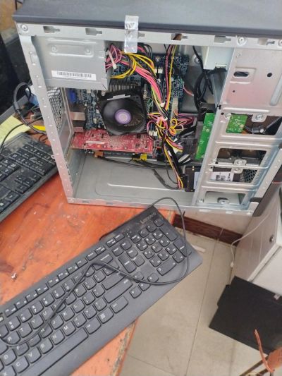 施工中