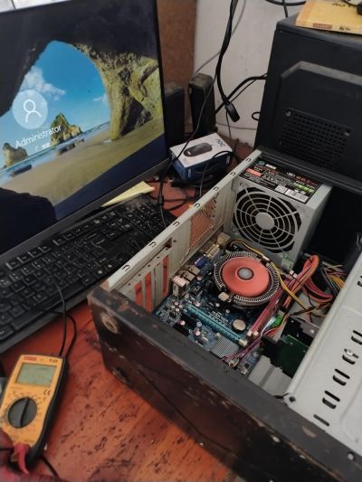 施工中